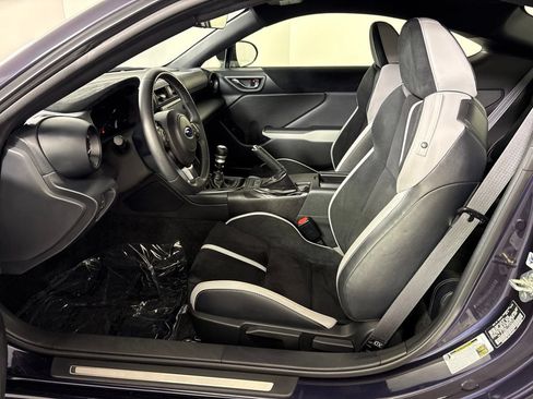 Used 2025 Subaru BRZ Limited w/ Popular Package 1 RWD image 19