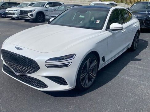 Used 2024 Genesis G70 2.5T w/ Sport Prestige Package RWD image 9