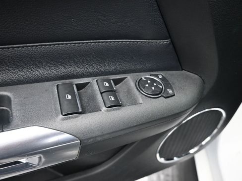 Used 2020 Ford Mustang Premium image 21