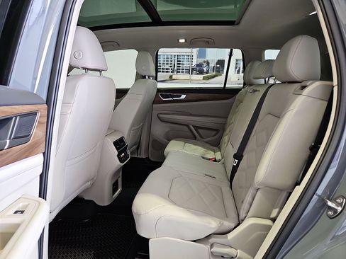 New 2026 Volkswagen Atlas SE FWD image 15