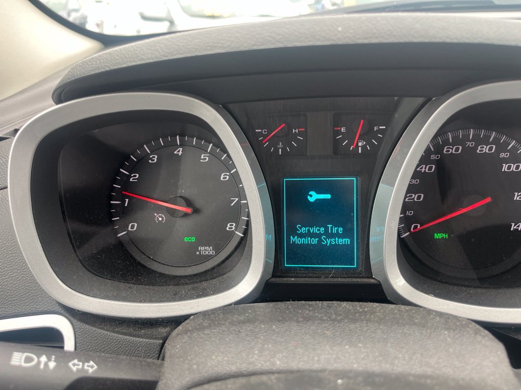 Used 2017 Chevrolet Equinox LT w/ Convenience Package FWD image 10