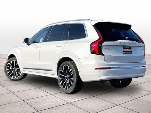 New 2026 Volvo XC90 T8 Plus w/ Protection Package Premier image 3