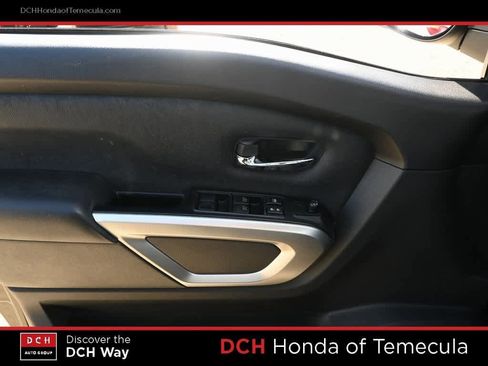 Used 2024 Nissan Titan SV w/ SV Convenience Package image 16