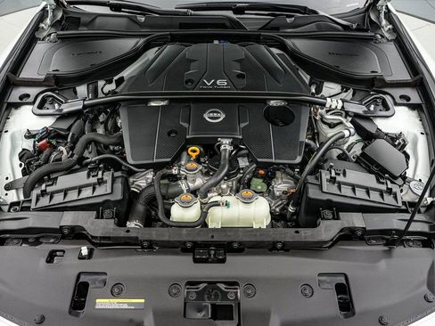 Used 2024 Nissan Z Sport w/ Floor Mat Package image 13