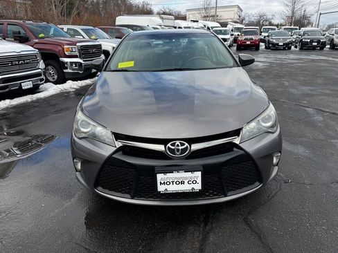 Used 2015 Toyota Camry SE image 9