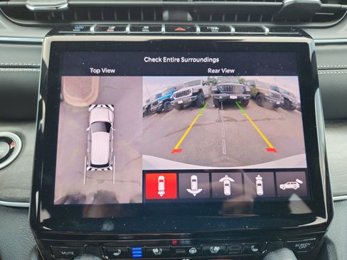 New 2025 Jeep Grand Cherokee Limited 4xe w/ Luxury Tech Group II image 29