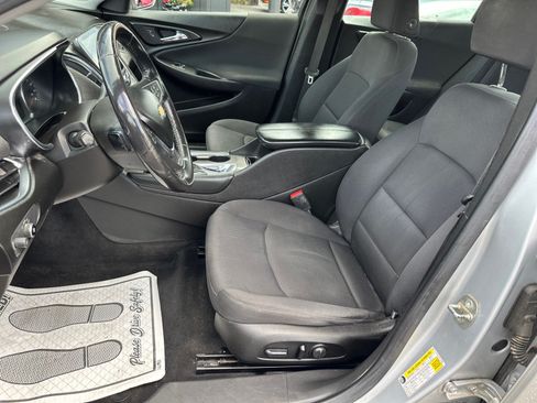 Used 2016 Chevrolet Malibu LT FWD image 8