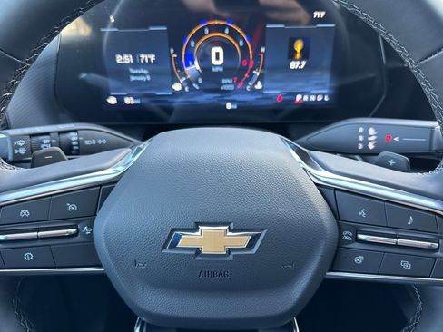 New 2026 Chevrolet Equinox LT image 23