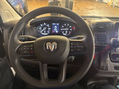 Used 2026 RAM ProMaster 2500 w/ Convenience Group FWD image 20
