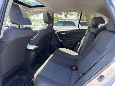 Used 2025 Toyota RAV4 XLE w/ Convenience Package FWD image 9