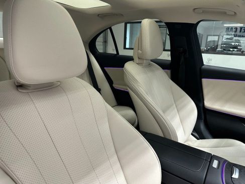 Used 2025 Mercedes-Benz E 350 Sedan image 25