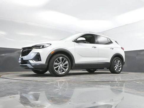 Used 2023 Buick Encore GX Essence w/ Experience Buick Package FWD image 49
