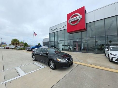 Used 2018 Nissan Altima 2.5 S w/ S Convenience Package FWD image 1