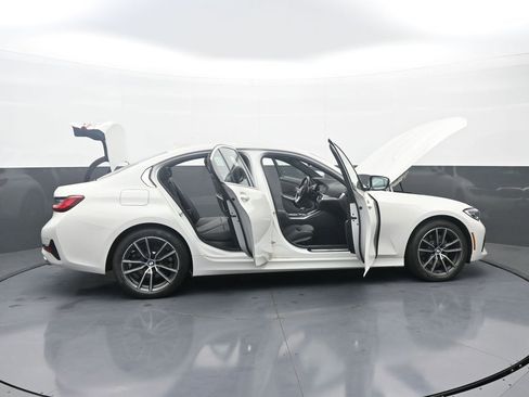 Used 2021 BMW 330i xDrive Sedan w/ Convenience Package AWD/4WD image 44