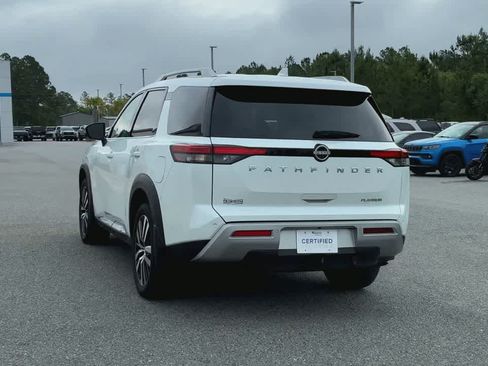 Used 2025 Nissan Pathfinder Platinum w/ Cargo Package FWD image 7