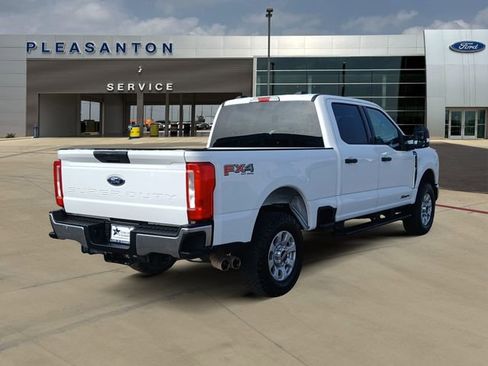 Certified 2024 Ford F250 XLT w/ FX4 Off-Road Package AWD/4WD image 5