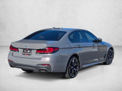 Used 2022 BMW 530e w/ Premium Package image 6