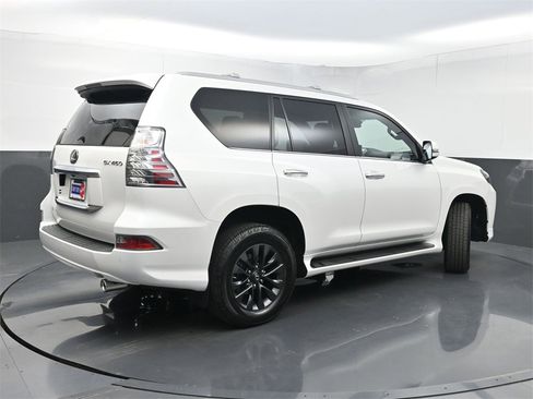 Used 2023 Lexus GX 460 Premium w/ Premium Plus Package image 27