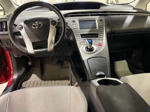 Used 2014 Toyota Prius Two image 13