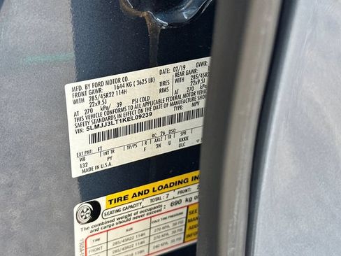 Used 2019 Lincoln Navigator L Reserve AWD/4WD image 32
