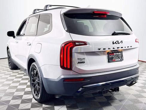 Used 2022 Kia Telluride SX w/ SX Prestige Package AWD/4WD image 5