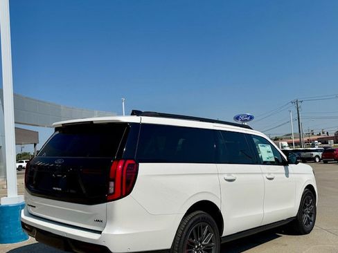 New 2025 Ford Expedition Max Platinum w/ Stealth Performance Package image 4