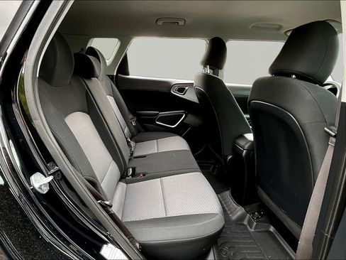 Used 2022 Kia Soul LX w/ Technology Package FWD image 24