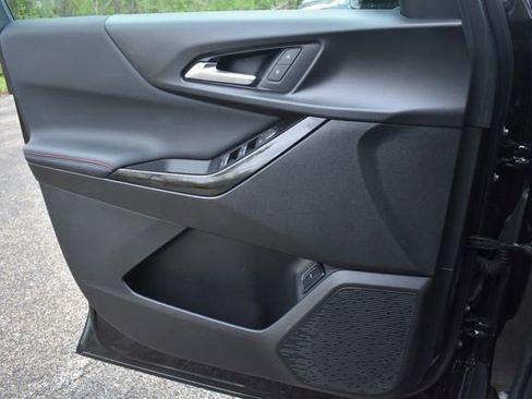 Certified 2025 Chevrolet Equinox RS w/ Safety and Technology Package FWD image 31