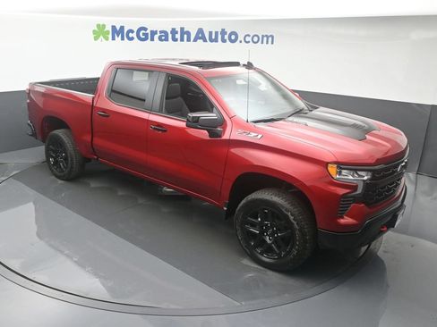 Used 2025 Chevrolet Silverado 1500 LT Trail Boss w/ Convenience Package II AWD/4WD image 3