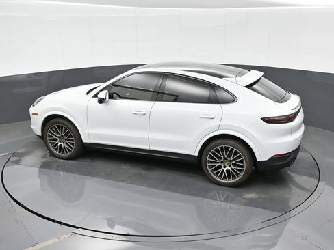 Certified 2023 Porsche Cayenne Platinum Edition AWD/4WD image 27