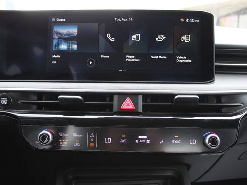 Used 2025 Kia K5 LXS FWD image 19