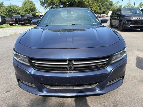 Used 2015 Dodge Charger SE w/ Sport Appearance Group RWD image 9