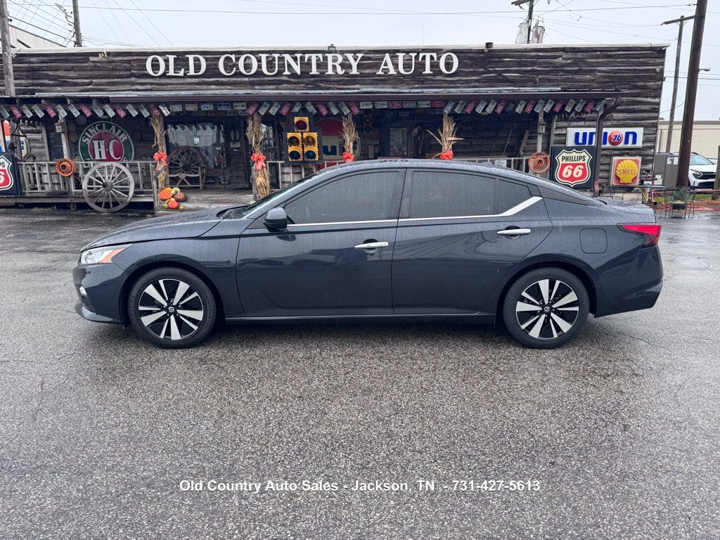 Used 2022 Nissan Altima 2.5 SV FWD image 1