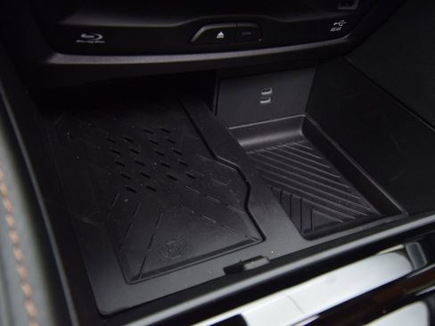 New 2026 Chrysler Pacifica Pinnacle w/ Trailer Tow Group image 32