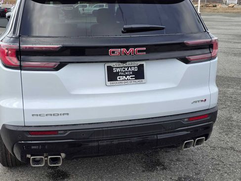 New 2026 GMC Acadia AT4 w/ Luxury Package AWD/4WD image 13