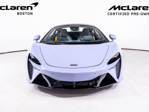 Used 2023 McLaren Artura image 8