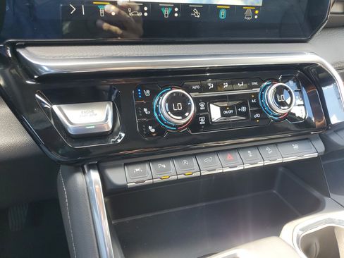 Used 2023 GMC Sierra 1500 Denali w/ Denali Reserve Package image 23