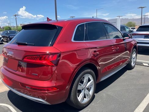 Used 2019 Audi Q5 2.0T Premium Plus w/ Convenience Package AWD/4WD image 6
