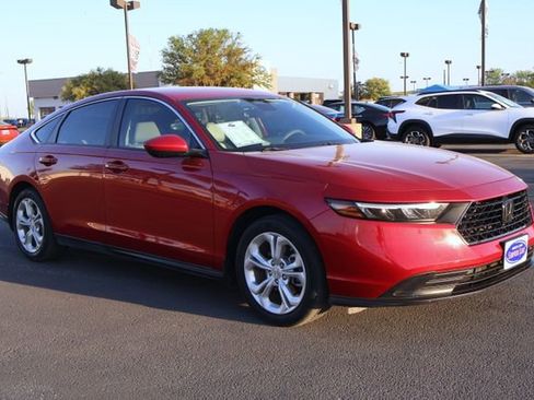 Used 2024 Honda Accord LX image 9