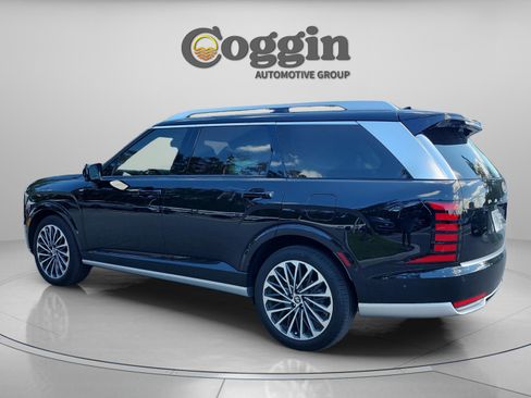 Certified 2026 Hyundai Palisade Calligraphy FWD image 3
