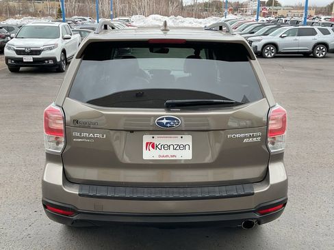 Used 2017 Subaru Forester 2.5i Touring w/ Popular Package #2 image 6