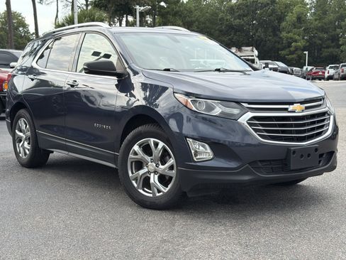 Used 2019 Chevrolet Equinox Premier AWD/4WD image 2