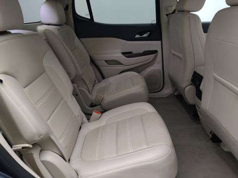 Used 2020 GMC Acadia Denali w/ Technology Package FWD image 19
