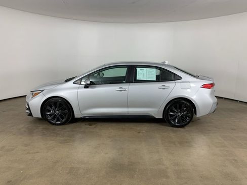 Used 2024 Toyota Corolla SE image 16