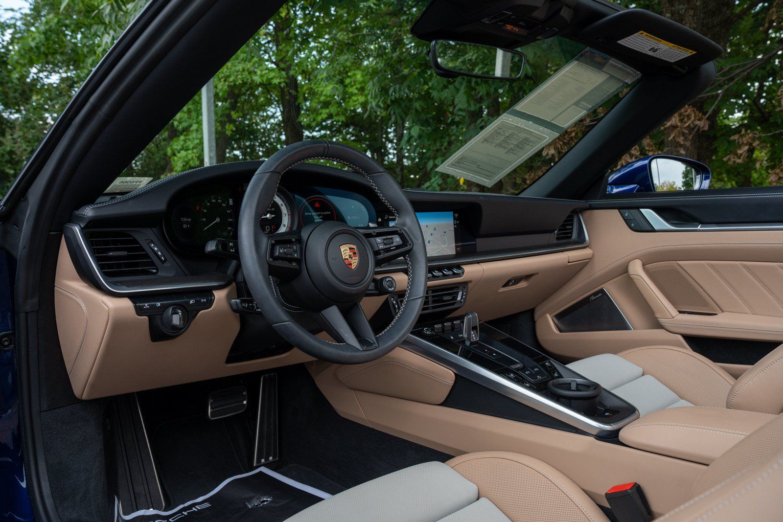 Certified 2025 Porsche 911 Turbo S AWD/4WD image 4