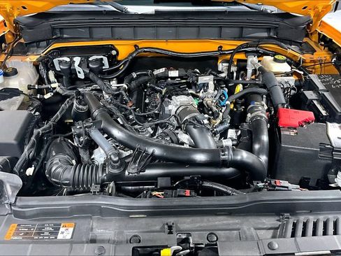 Used 2021 Ford Bronco Wildtrak image 12