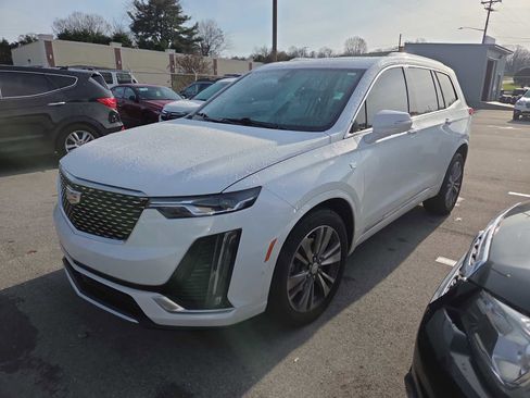 Used 2021 Cadillac XT6 Premium Luxury image 10