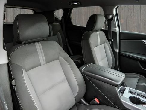 Used 2023 Chevrolet Blazer LT w/ Convenience Package FWD image 16