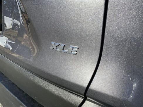 Used 2024 Toyota RAV4 XLE image 9