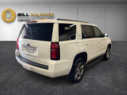 Used 2017 Chevrolet Tahoe LT w/ Luxury Package AWD/4WD image 2